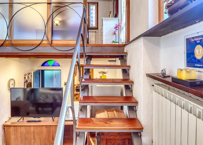 Mario With Garden * Λεβάντο